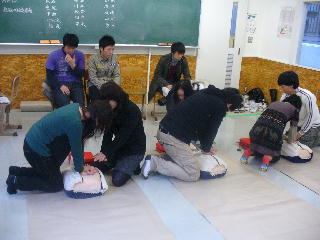 心肺蘇生法の練習